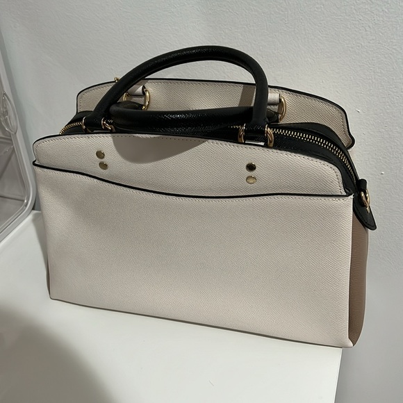 COACH Lillie Carryall Top Handle Satchel bag - Picture 2 of 8